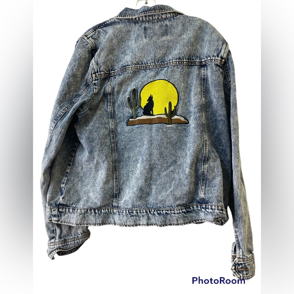 Womens Forever 21 Plus size 2X Patchwork Design Acid Wash Denim Jean Jacket.